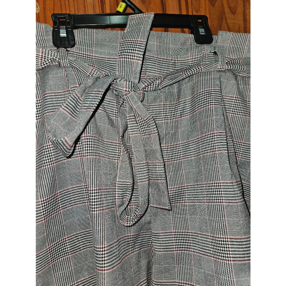 Forever 21 Skort Women's Size 3X Plaid Gray Red
